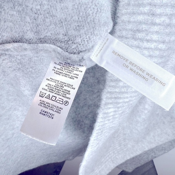 B15.7 NWT Ann Taylor Wool Turtleneck Sweater Gray XS - Picture 5 of 7